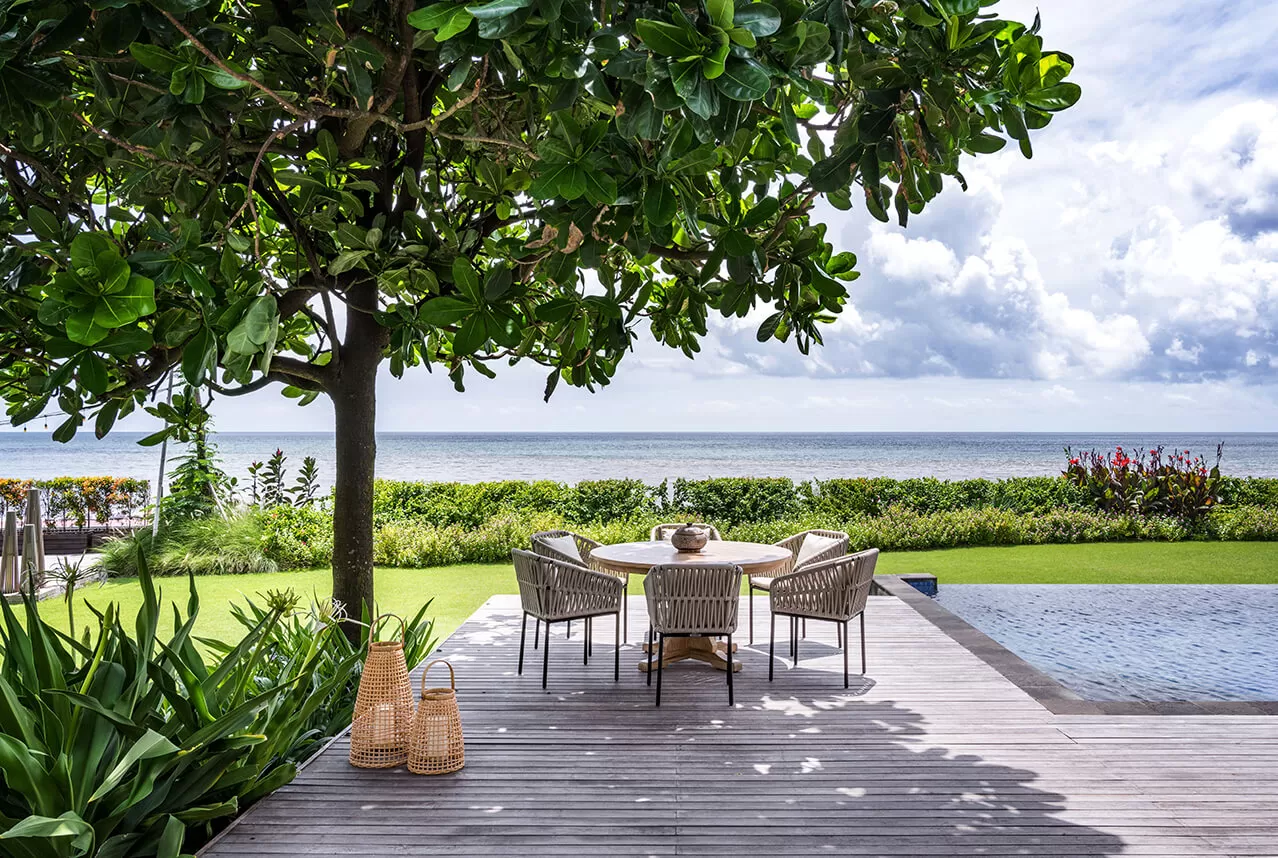 Outdoor Living Villa Candani by Pax Animi