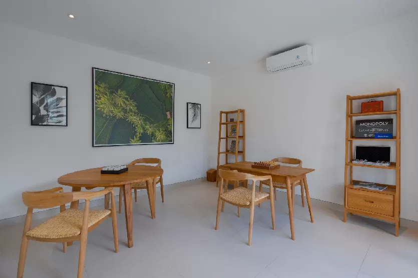 Amenara Kanan - Games Room