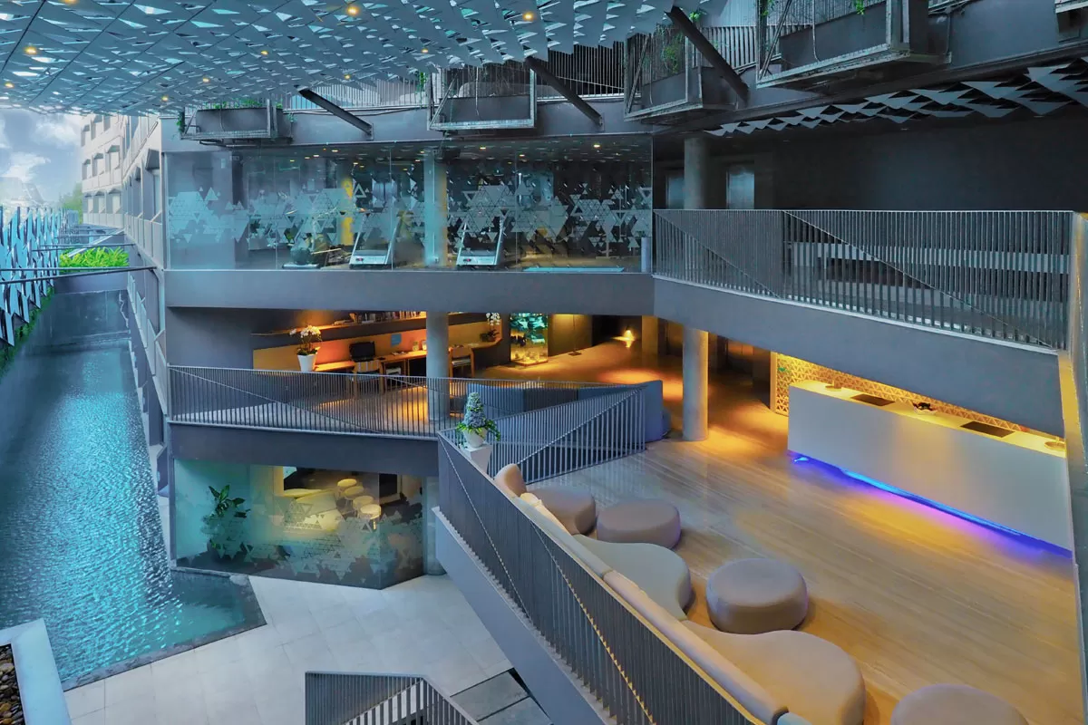 Stay in Bali IZE Seminyak