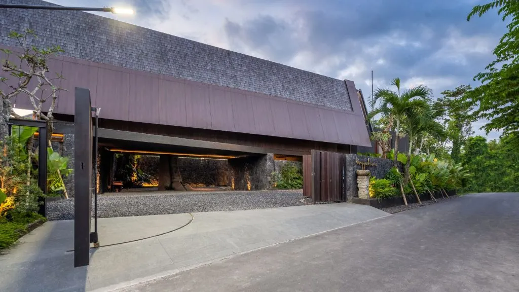 Villa Singgahsana, one of the best luxury villas in Pererenan Bali